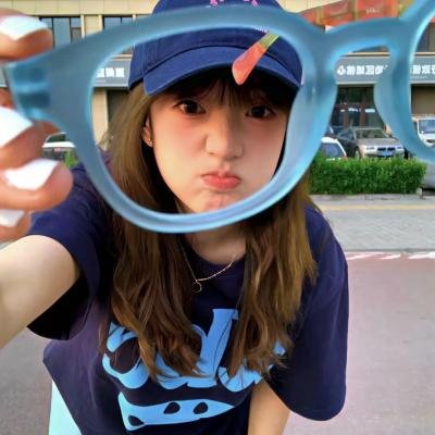 替身女配下一秒万人迷